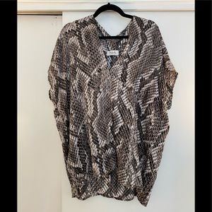 NWOT Karlie Snakeskin Tunic